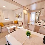 Sea Diva - Luxury Boathouse