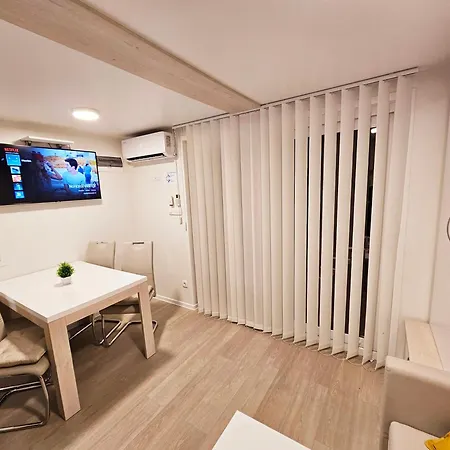 Sea Diva - Luxury Boathouse Nyaraló Portorož