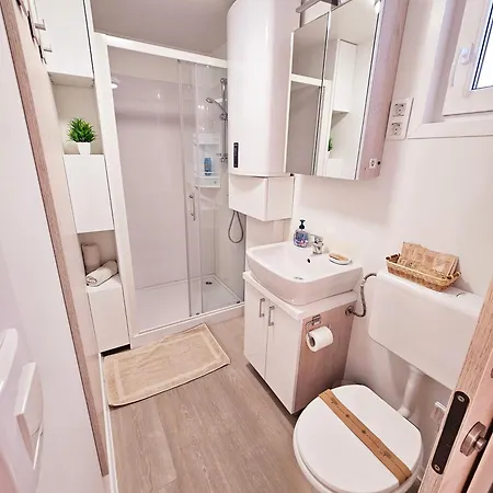 Sea Diva - Luxury Boathouse *