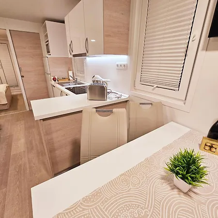 Sea Diva - Luxury Boathouse Portorož