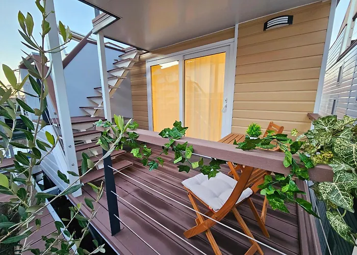 Sea Diva - Luxury Boathouse *