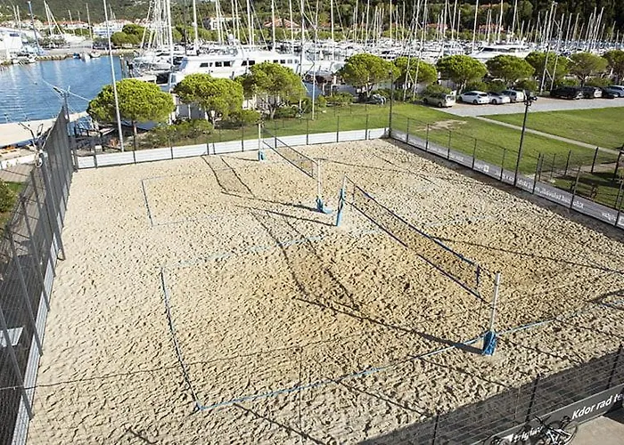 Sea Diva - Luxury Boathouse