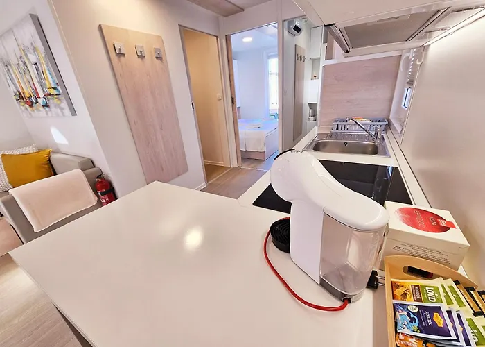 Sea Diva - Luxury Boathouse * Portorož