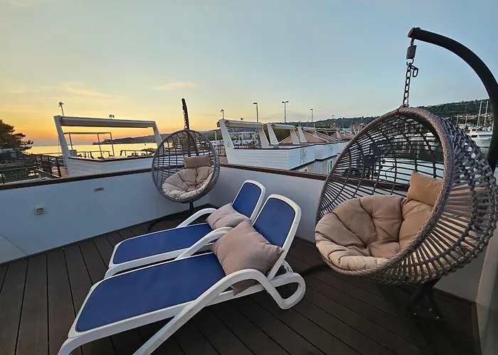 Sea Diva - Luxury Boathouse Casa de Férias