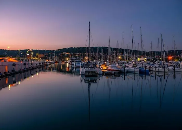 Sea Diva - Luxury Boathouse *